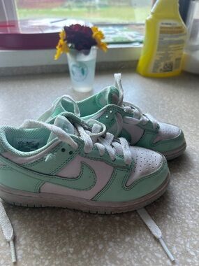 Nike Kids Mint-Green and White Low-Top Sneakers